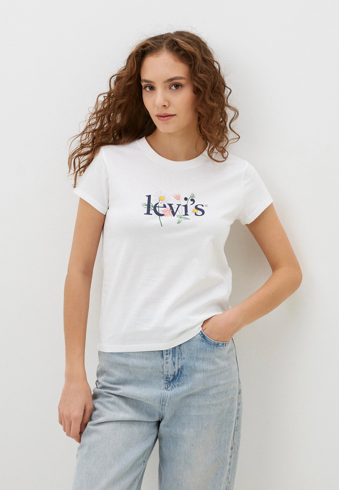 CAMISETA WOMAN WHITE/LETRA FLOWER - LEVIS